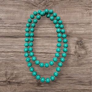Elegant Turquoise Acrylic Beaded Necklace